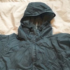 Featherweight windbreaker